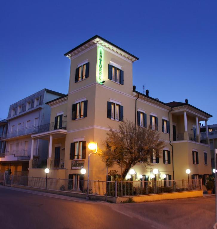 Hotel La Torre ريميني المظهر الخارجي الصورة