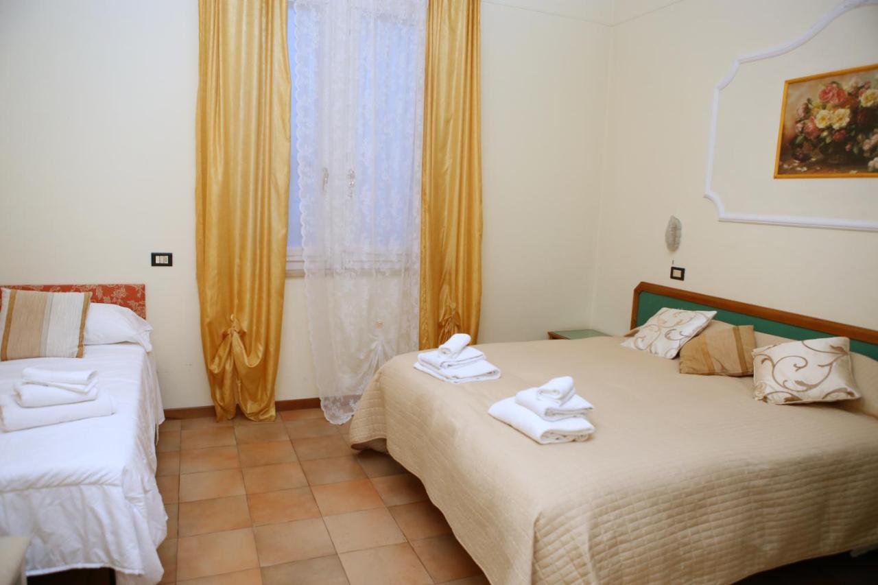 Hotel La Torre ريميني المظهر الخارجي الصورة